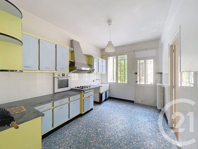 maison à vendre - 7 pièces - 189.12 m2 - ST DENIS DE L HOTEL - 45 - CENTRE - Century 21 Trois Rois