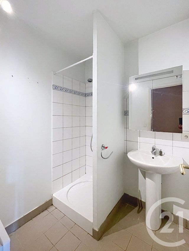 maison à vendre - 7 pièces - 189.12 m2 - ST DENIS DE L HOTEL - 45 - CENTRE - Century 21 Trois Rois