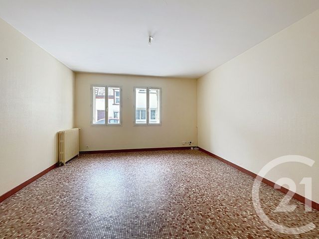 maison à vendre - 7 pièces - 189.12 m2 - ST DENIS DE L HOTEL - 45 - CENTRE - Century 21 Trois Rois