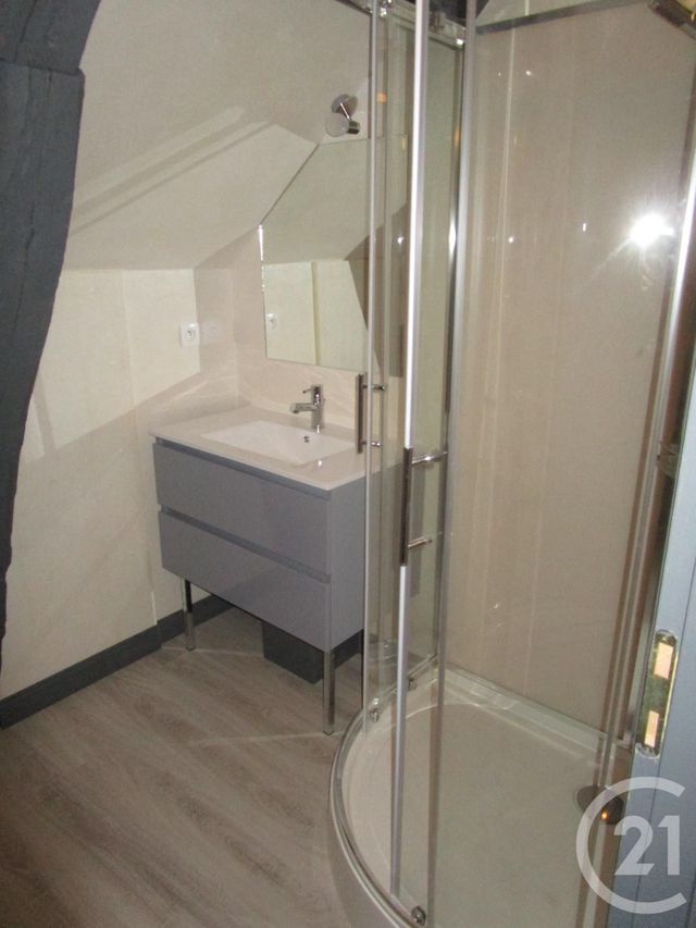 maison à louer - 2 pièces - 40.0 m2 - CHATEAUNEUF SUR LOIRE - 45 - CENTRE - Century 21 Trois Rois