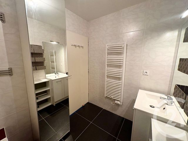 maison à louer - 4 pièces - 86.0 m2 - CHATEAUNEUF SUR LOIRE - 45 - CENTRE - Century 21 Trois Rois