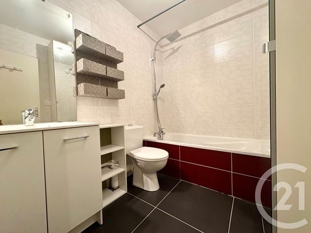 maison à louer - 4 pièces - 86.0 m2 - CHATEAUNEUF SUR LOIRE - 45 - CENTRE - Century 21 Trois Rois