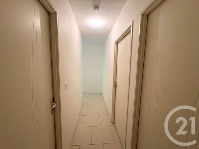 maison à louer - 4 pièces - 86.0 m2 - CHATEAUNEUF SUR LOIRE - 45 - CENTRE - Century 21 Trois Rois