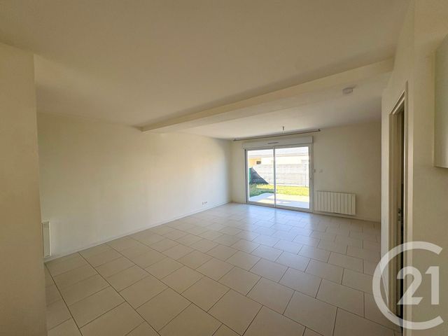 maison à louer - 4 pièces - 86.0 m2 - CHATEAUNEUF SUR LOIRE - 45 - CENTRE - Century 21 Trois Rois
