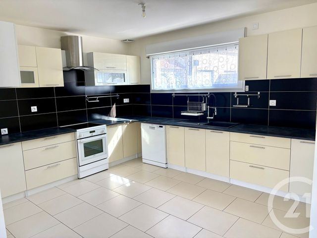 maison à louer - 4 pièces - 86.0 m2 - CHATEAUNEUF SUR LOIRE - 45 - CENTRE - Century 21 Trois Rois