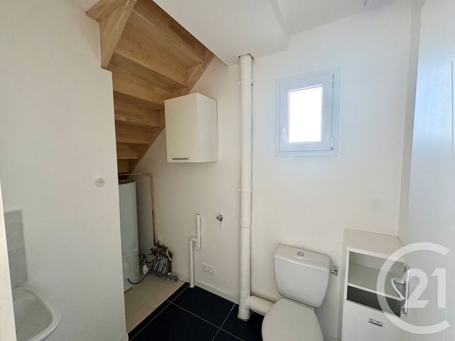 maison à louer - 4 pièces - 86.0 m2 - CHATEAUNEUF SUR LOIRE - 45 - CENTRE - Century 21 Trois Rois
