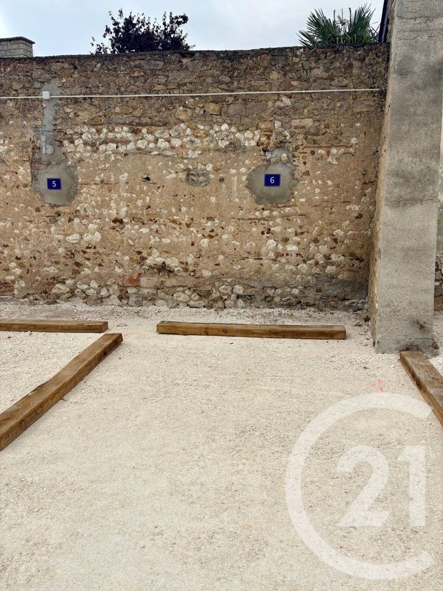 parking à louer - 12.0 m2 - CHATEAUNEUF SUR LOIRE - 45 - CENTRE - Century 21 Trois Rois