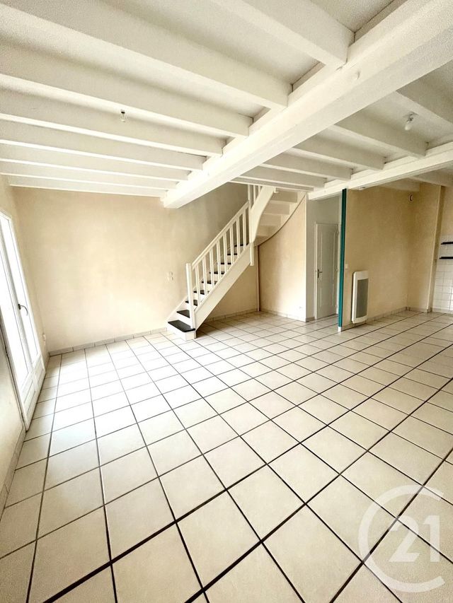 maison à louer - 3 pièces - 70.0 m2 - CHATEAUNEUF SUR LOIRE - 45 - CENTRE - Century 21 Trois Rois