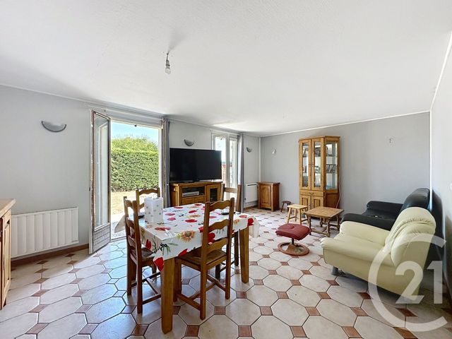 maison à vendre - 6 pièces - 111.0 m2 - ST BENOIT SUR LOIRE - 45 - CENTRE - Century 21 Trois Rois