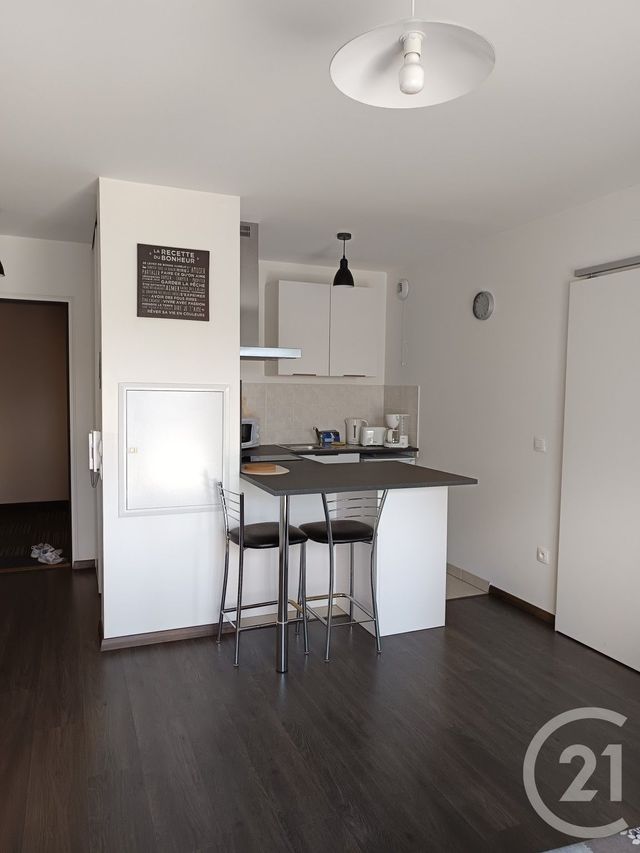 Appartement T2 à vendre - 2 pièces - 35.73 m2 - ST JEAN DE LA RUELLE - 45 - CENTRE - Century 21 Trois Rois