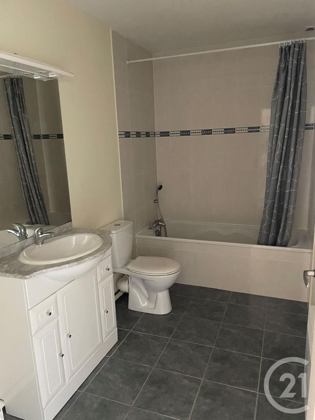 maison à louer - 3 pièces - 65.5 m2 - CHATEAUNEUF SUR LOIRE - 45 - CENTRE - Century 21 Trois Rois