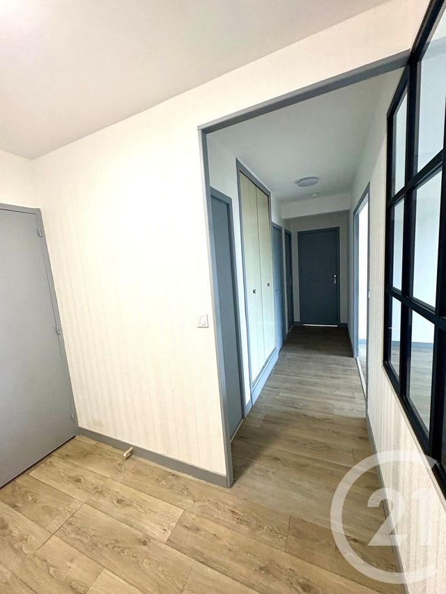 Appartement F2 à louer - 2 pièces - 74.3 m2 - CHATEAUNEUF SUR LOIRE - 45 - CENTRE - Century 21 Trois Rois