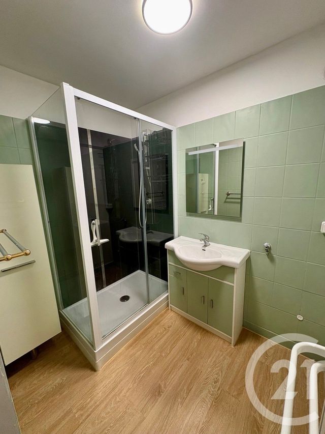 Appartement F2 à louer - 2 pièces - 74.3 m2 - CHATEAUNEUF SUR LOIRE - 45 - CENTRE - Century 21 Trois Rois