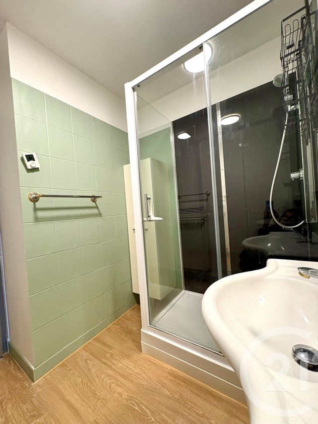 Appartement F2 à louer - 2 pièces - 74.3 m2 - CHATEAUNEUF SUR LOIRE - 45 - CENTRE - Century 21 Trois Rois