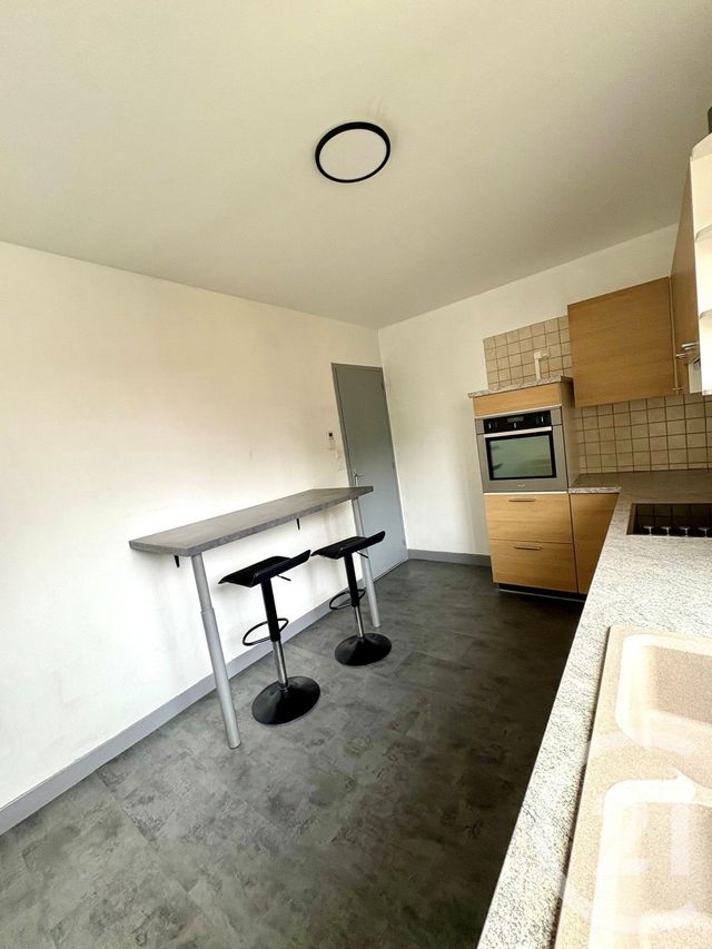 Appartement F2 à louer - 2 pièces - 74.3 m2 - CHATEAUNEUF SUR LOIRE - 45 - CENTRE - Century 21 Trois Rois
