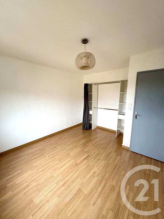Appartement F2 à louer - 2 pièces - 74.3 m2 - CHATEAUNEUF SUR LOIRE - 45 - CENTRE - Century 21 Trois Rois