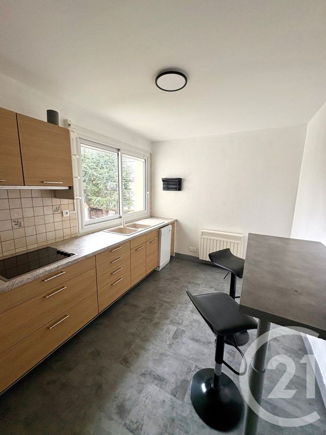 Appartement F2 à louer - 2 pièces - 74.3 m2 - CHATEAUNEUF SUR LOIRE - 45 - CENTRE - Century 21 Trois Rois