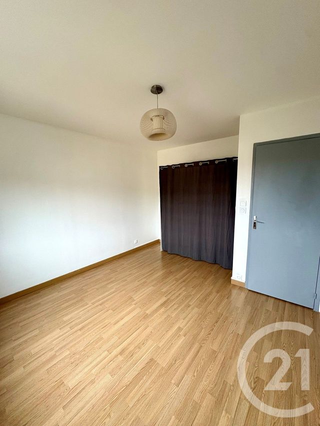 Appartement F2 à louer - 2 pièces - 74.3 m2 - CHATEAUNEUF SUR LOIRE - 45 - CENTRE - Century 21 Trois Rois