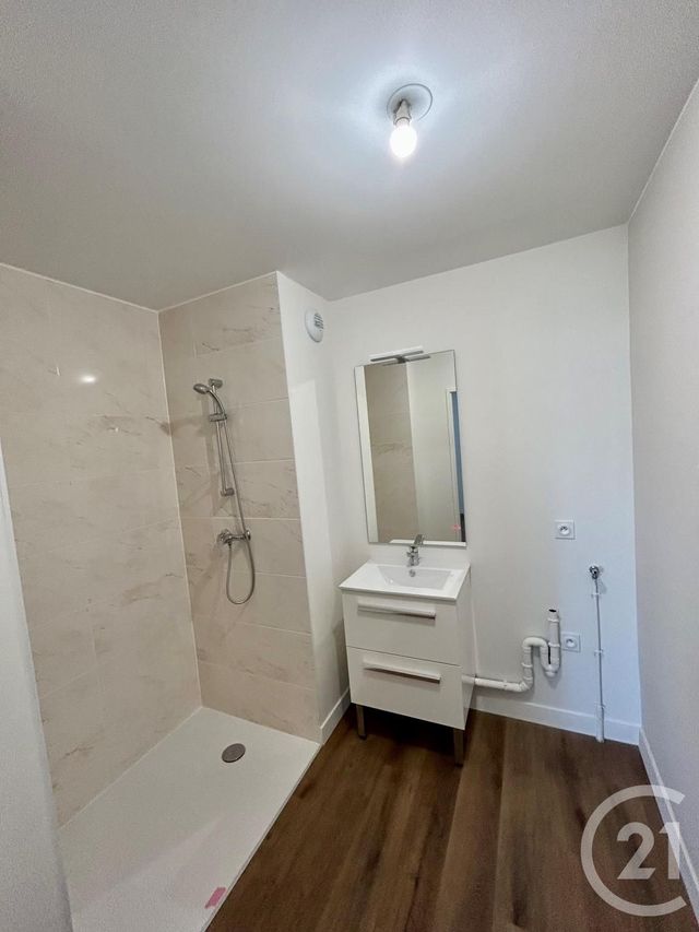 Appartement F2 à louer - 2 pièces - 46.5 m2 - SARAN - 45 - CENTRE - Century 21 Trois Rois