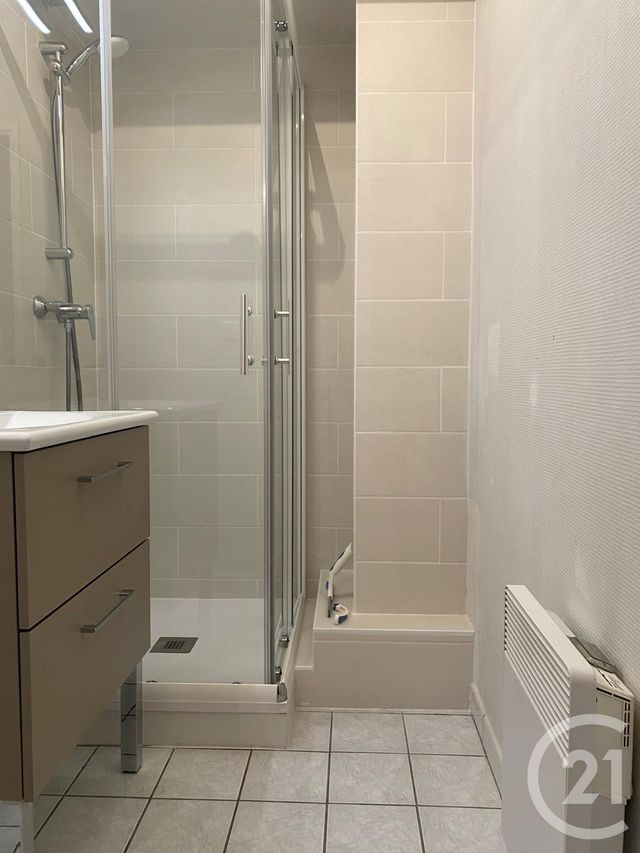 Appartement F1 à louer - 1 pièce - 31.8 m2 - ORLEANS - 45 - CENTRE - Century 21 Trois Rois
