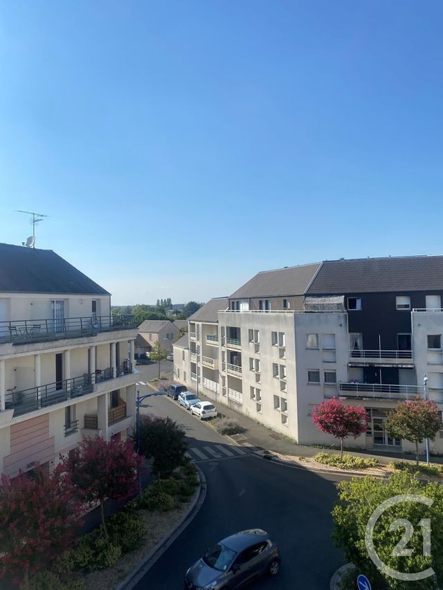 Appartement F2 à louer - 2 pièces - 55.35 m2 - FLEURY LES AUBRAIS - 45 - CENTRE - Century 21 Trois Rois