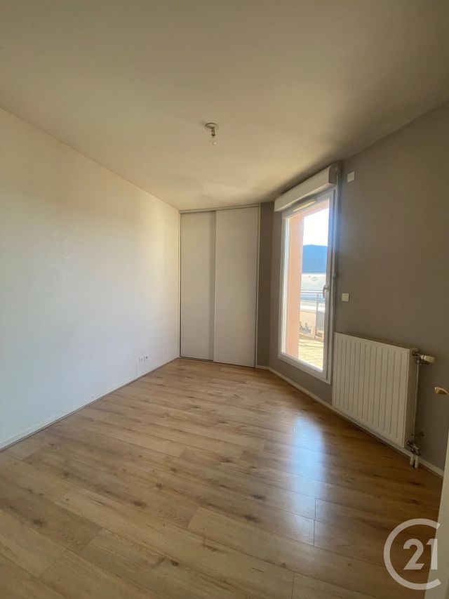 Appartement F2 à louer - 2 pièces - 55.35 m2 - FLEURY LES AUBRAIS - 45 - CENTRE - Century 21 Trois Rois