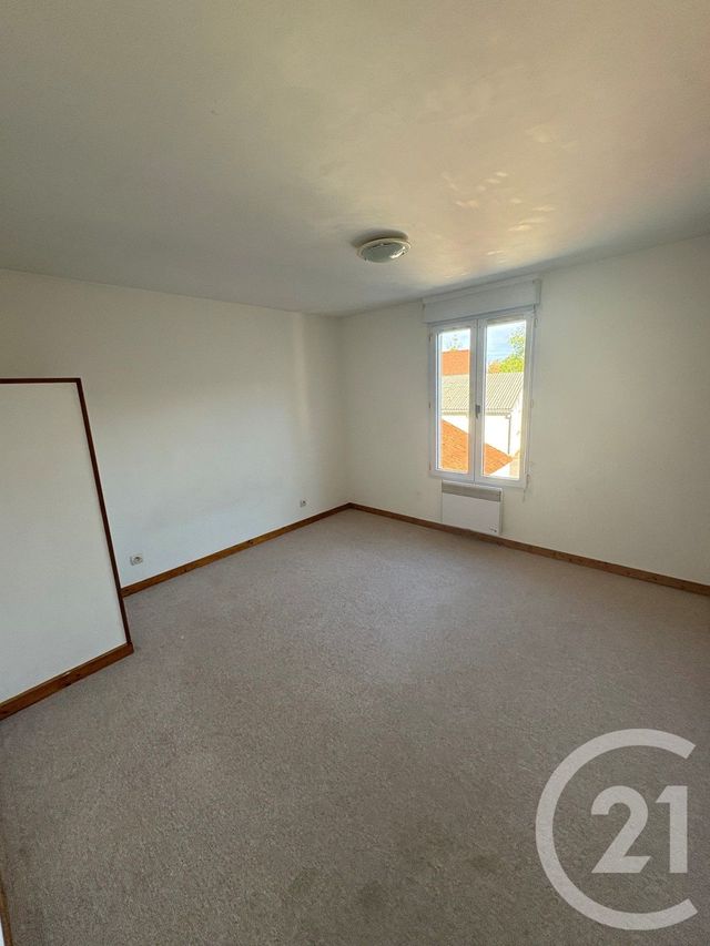 Appartement F2 à louer - 2 pièces - 39.63 m2 - VITRY AUX LOGES - 45 - CENTRE - Century 21 Trois Rois
