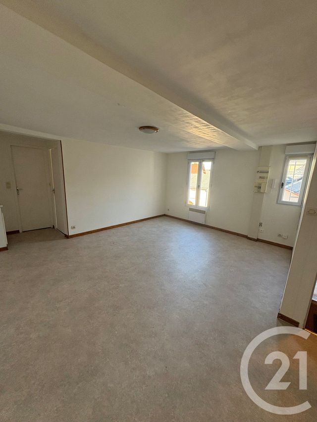 Appartement F2 à louer - 2 pièces - 39.63 m2 - VITRY AUX LOGES - 45 - CENTRE - Century 21 Trois Rois