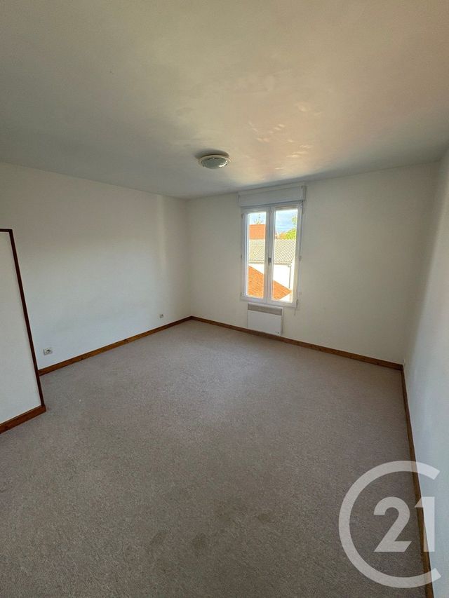 Appartement F2 à louer - 2 pièces - 39.63 m2 - VITRY AUX LOGES - 45 - CENTRE - Century 21 Trois Rois