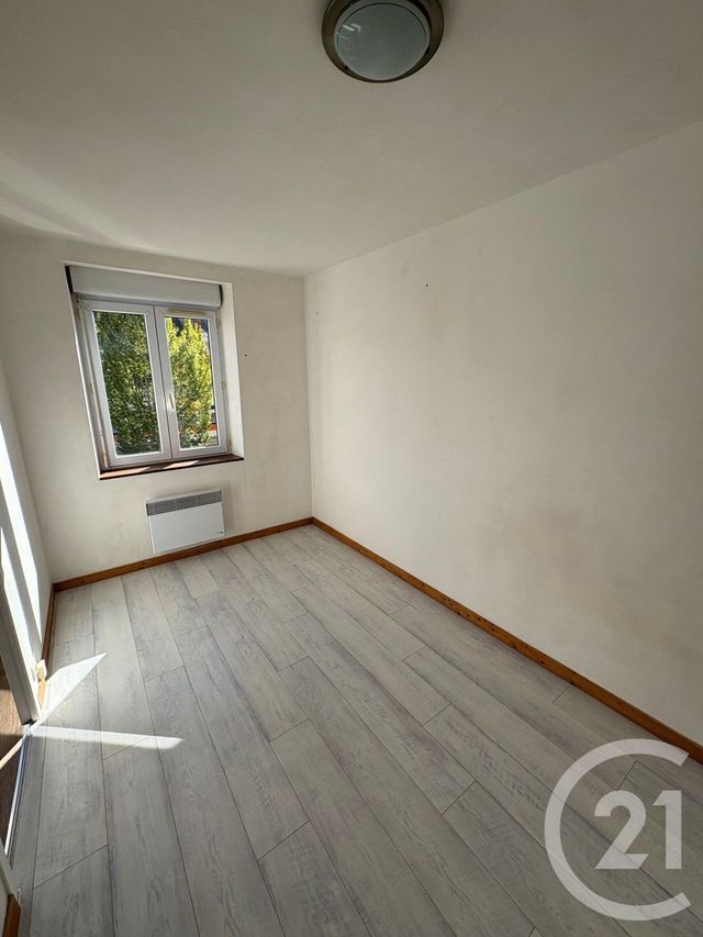 Appartement F2 à louer - 2 pièces - 32.11 m2 - VITRY AUX LOGES - 45 - CENTRE - Century 21 Trois Rois