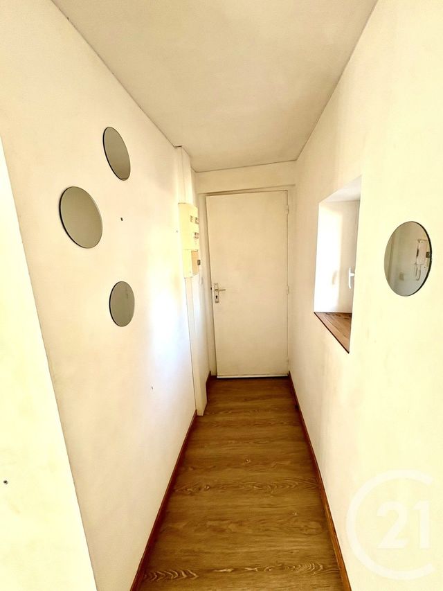 Appartement F2 à louer - 2 pièces - 32.11 m2 - VITRY AUX LOGES - 45 - CENTRE - Century 21 Trois Rois