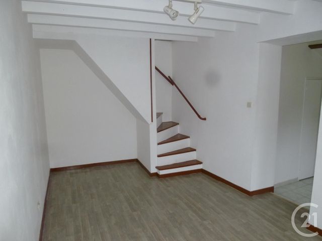 Appartement F2 à louer VITRY AUX LOGES
