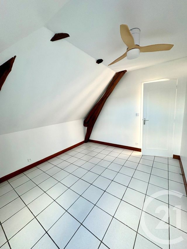 Appartement F2 à louer - 2 pièces - 49.7 m2 - REBRECHIEN - 45 - CENTRE - Century 21 Trois Rois