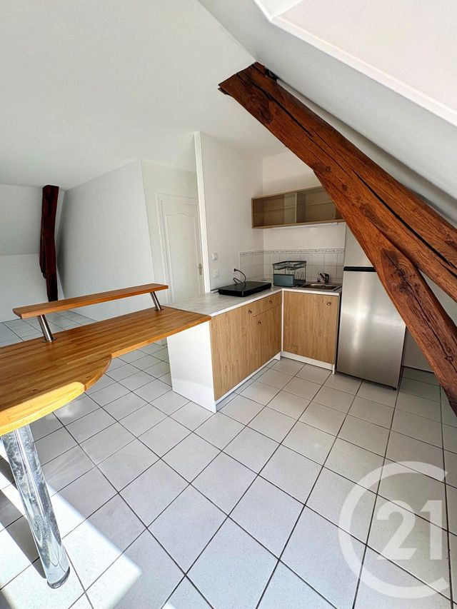 Appartement F2 à louer - 2 pièces - 49.7 m2 - REBRECHIEN - 45 - CENTRE - Century 21 Trois Rois