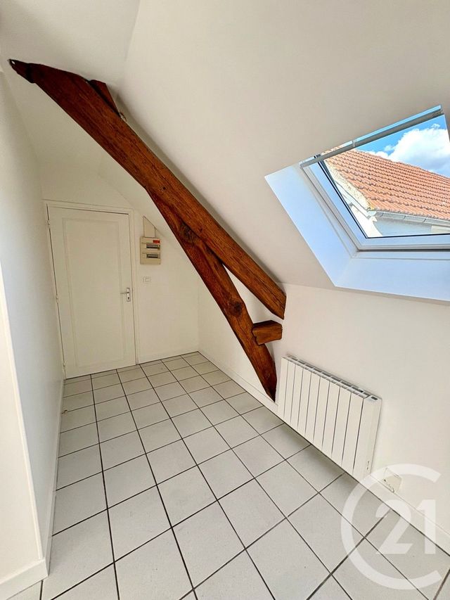 Appartement F2 à louer - 2 pièces - 49.7 m2 - REBRECHIEN - 45 - CENTRE - Century 21 Trois Rois