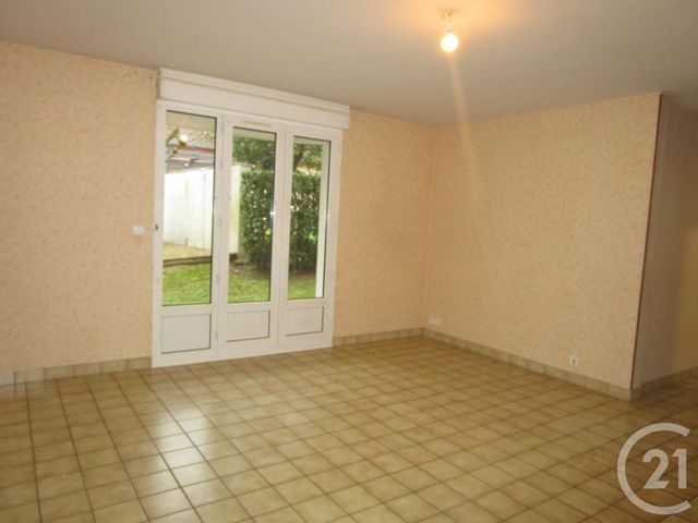 Appartement F3 à louer - 3 pièces - 60.0 m2 - CHATEAUNEUF SUR LOIRE - 45 - CENTRE - Century 21 Trois Rois