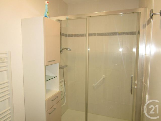 Appartement F3 à louer - 3 pièces - 60.0 m2 - CHATEAUNEUF SUR LOIRE - 45 - CENTRE - Century 21 Trois Rois