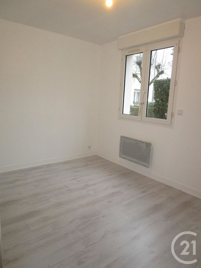 Appartement F3 à louer - 3 pièces - 60.0 m2 - CHATEAUNEUF SUR LOIRE - 45 - CENTRE - Century 21 Trois Rois
