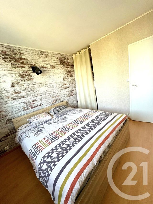 Appartement F3 à louer - 3 pièces - 71.0 m2 - ST JEAN DE LA RUELLE - 45 - CENTRE - Century 21 Trois Rois