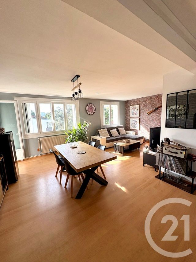 Appartement F3 à louer - 3 pièces - 71.0 m2 - ST JEAN DE LA RUELLE - 45 - CENTRE - Century 21 Trois Rois