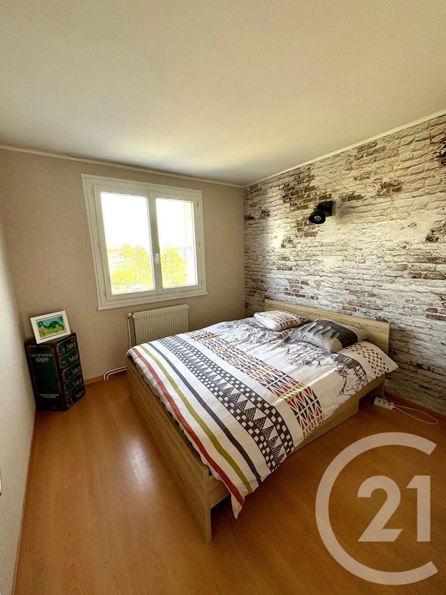 Appartement F3 à louer - 3 pièces - 71.0 m2 - ST JEAN DE LA RUELLE - 45 - CENTRE - Century 21 Trois Rois