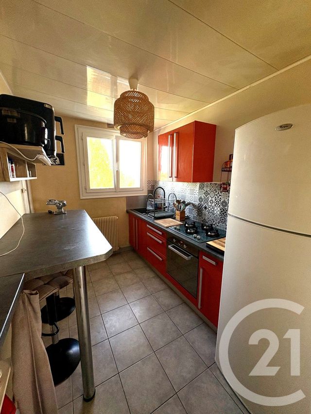 Appartement F3 à louer - 3 pièces - 71.0 m2 - ST JEAN DE LA RUELLE - 45 - CENTRE - Century 21 Trois Rois