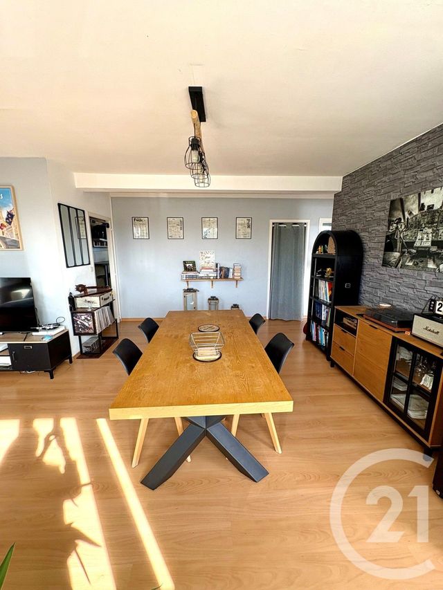 Appartement F3 à louer - 3 pièces - 71.0 m2 - ST JEAN DE LA RUELLE - 45 - CENTRE - Century 21 Trois Rois