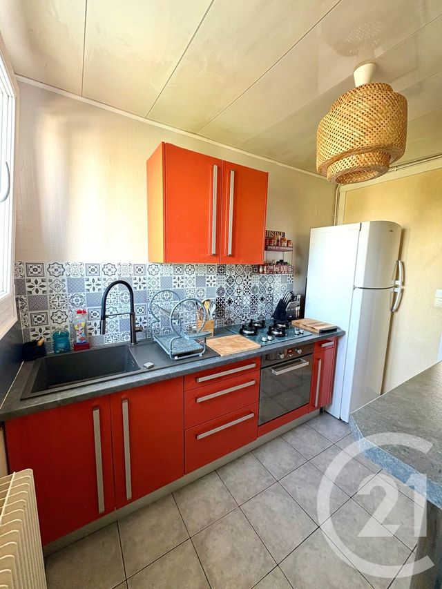 Appartement F3 à louer - 3 pièces - 71.0 m2 - ST JEAN DE LA RUELLE - 45 - CENTRE - Century 21 Trois Rois