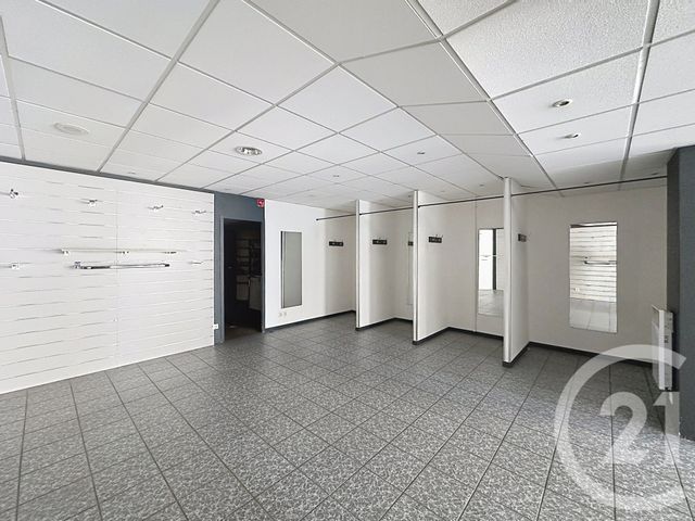 Appartement Local à louer - 2 pièces - 87.0 m2 - CHATEAUNEUF SUR LOIRE - 45 - CENTRE - Century 21 Trois Rois