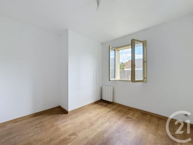 maison à vendre - 6 pièces - 131.0 m2 - NEUVY EN SULLIAS - 45 - CENTRE - Century 21 Trois Rois