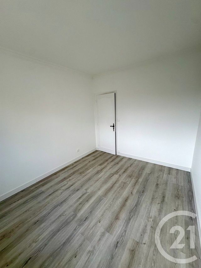 maison à louer - 4 pièces - 74.66 m2 - CHATEAUNEUF SUR LOIRE - 45 - CENTRE - Century 21 Trois Rois