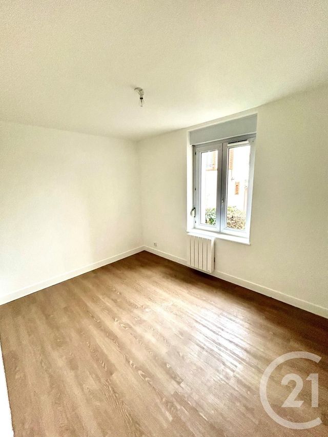 Appartement F2 à louer - 2 pièces - 41.0 m2 - CHATEAUNEUF SUR LOIRE - 45 - CENTRE - Century 21 Trois Rois