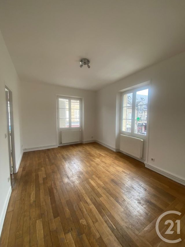 Appartement F2 à louer - 2 pièces - 37.73 m2 - CHATEAUNEUF SUR LOIRE - 45 - CENTRE - Century 21 Trois Rois